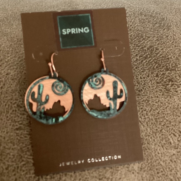 Rain southwest desert scene earrings new - Picture 1 of 3